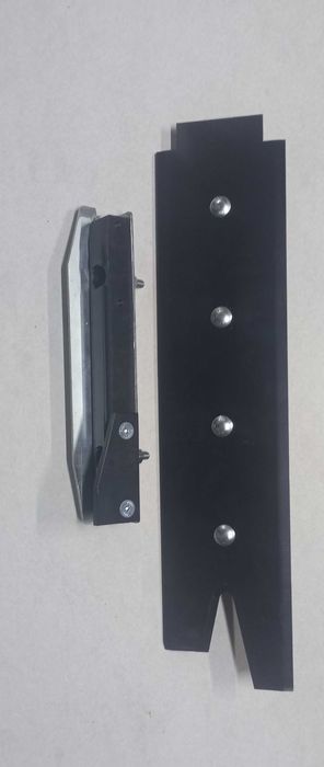 Przystawka New Holland. Case. Adaptacja zbioru słonecznika. Wzmocniona