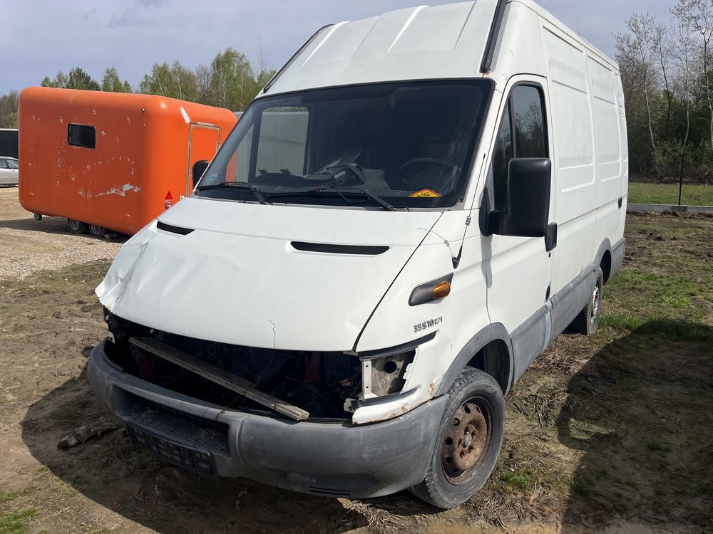 Iveco Daily 2.3-części(silnik,skrzynia) lub w całości