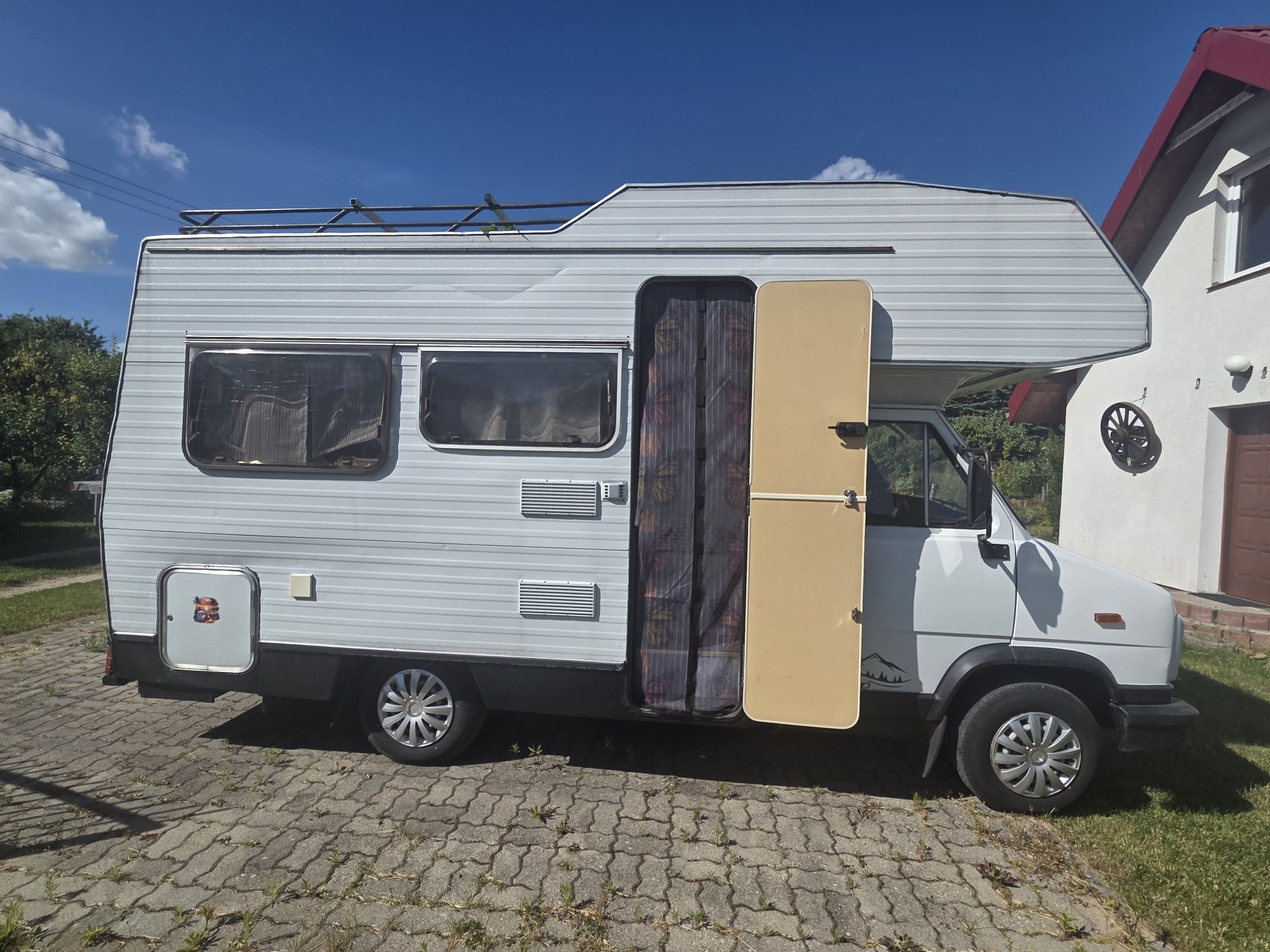 Fiat Dukato 2.5 D ,6 osobowy ,3 miesiące w kraju