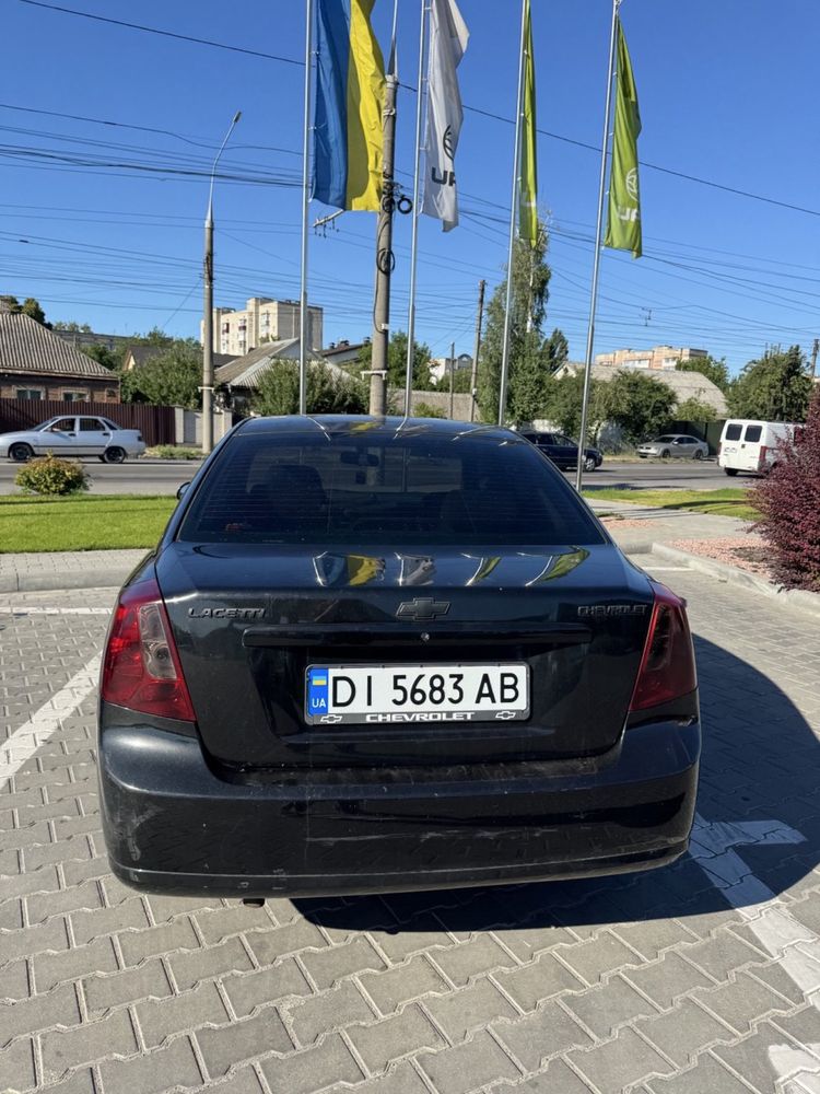 Продам машину шевроле лачетті,