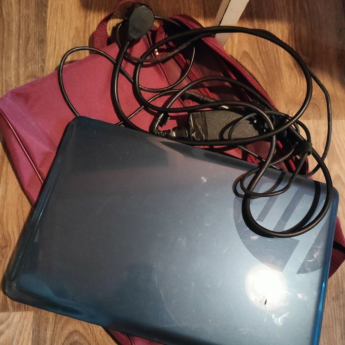 Ноутбук HP 2000 Notebook PK