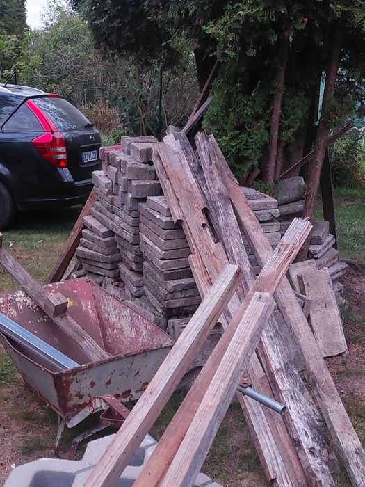 Krawężnik  płytka chodnik