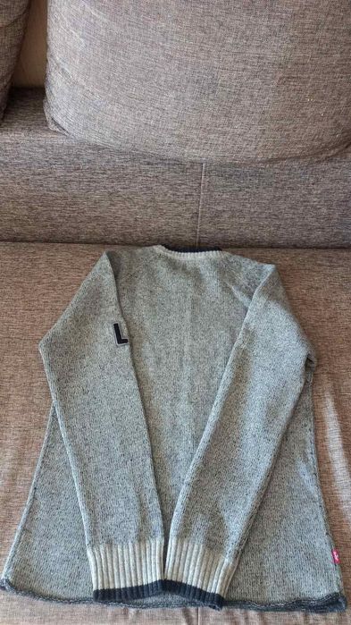 Фірмовий чоловічий светр Levis