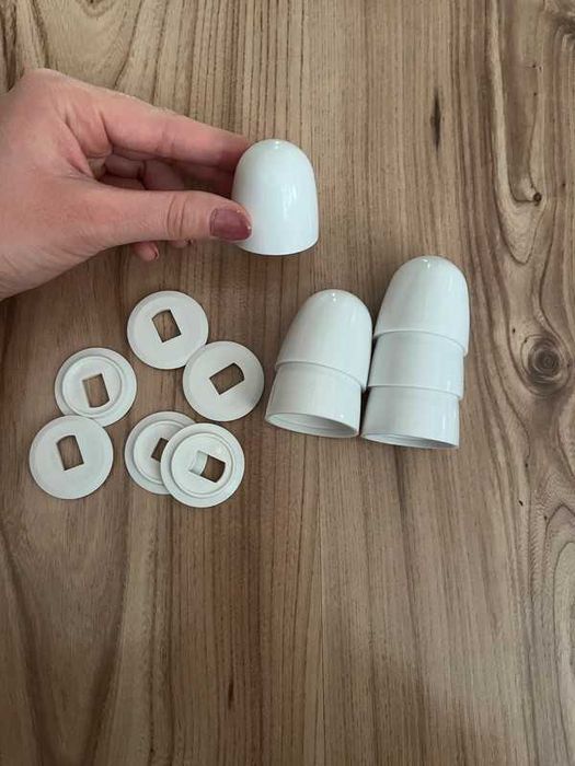 Zatyczki maskownice na śruby do wc