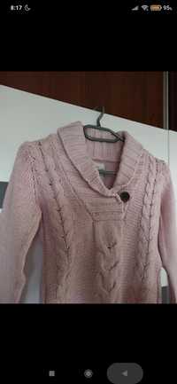 Sweter rozowy z guzikiem H&M