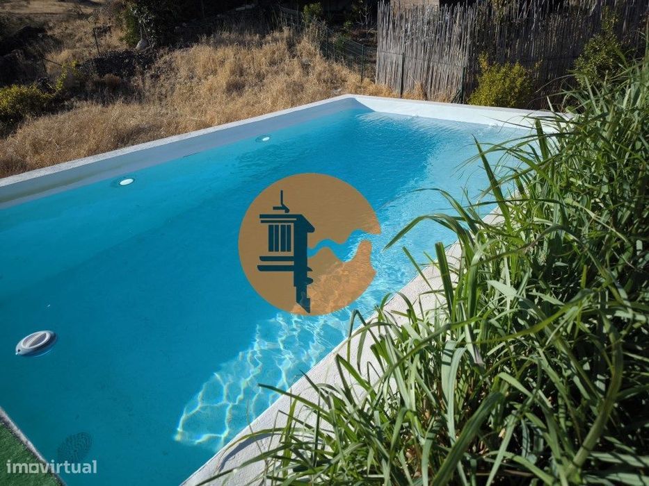 Moradia - Casa De Madeira T1 - Com Piscina - Arrendamento De Setemb...