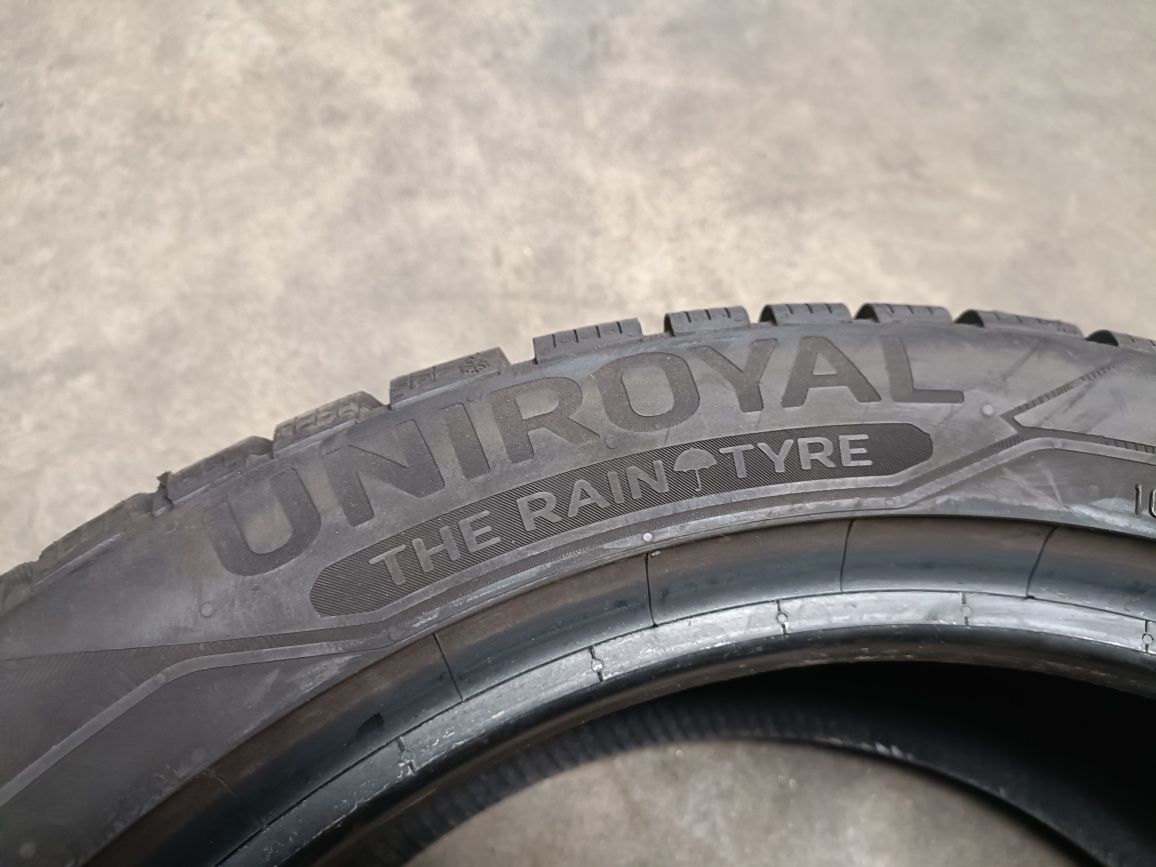 22r, Opona zimowa Uniroyal WinterExpert 225/45R17 91H