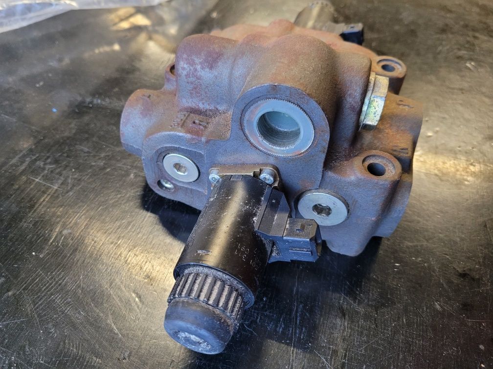 Rozdzielacze rozdzielacz BIZON BS 5110 Z110 SAMPO DYNAMIC