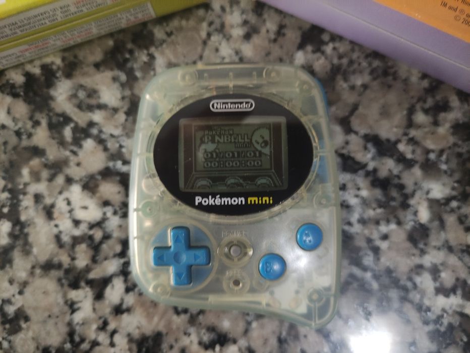 Conjunto Consola Nintendo Pokémon mini mais 2 jogos completos
