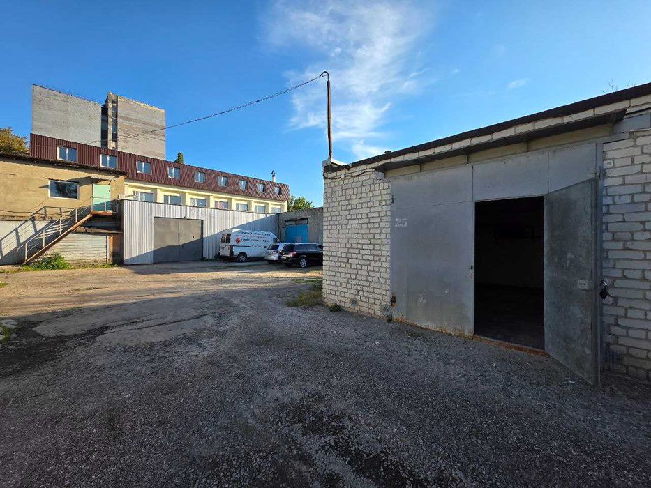 OS4 Продам жб гараж Сергеевская 27 метро Киевская В подарок прицеп Лев