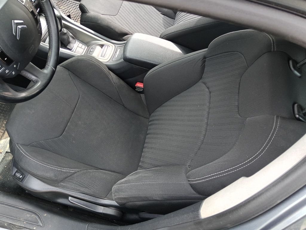 Fotele welurowe podgrzewane Citroen C5 x7 III