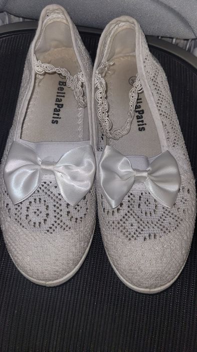 Butki dla dziewczynki rozmiar 33