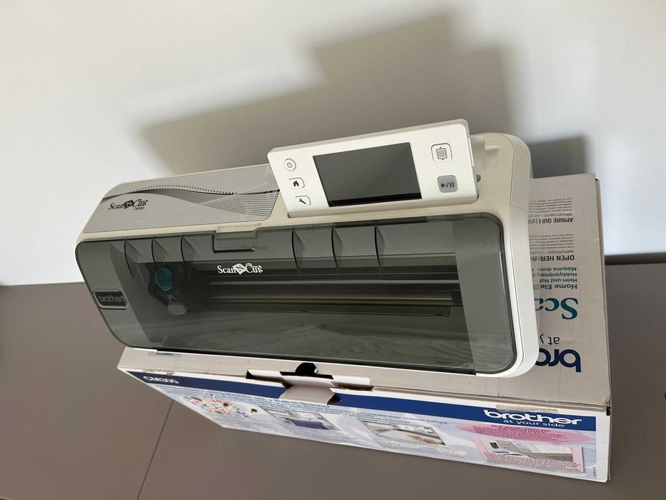 Ploter Tnący Brother ScanNCut CM300