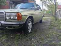 Mercedes Benz W123 2.4d