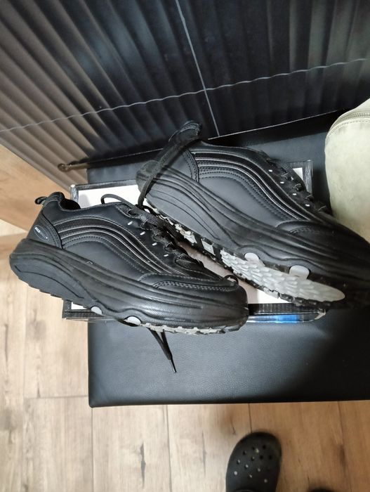 Buty sportowe damskie