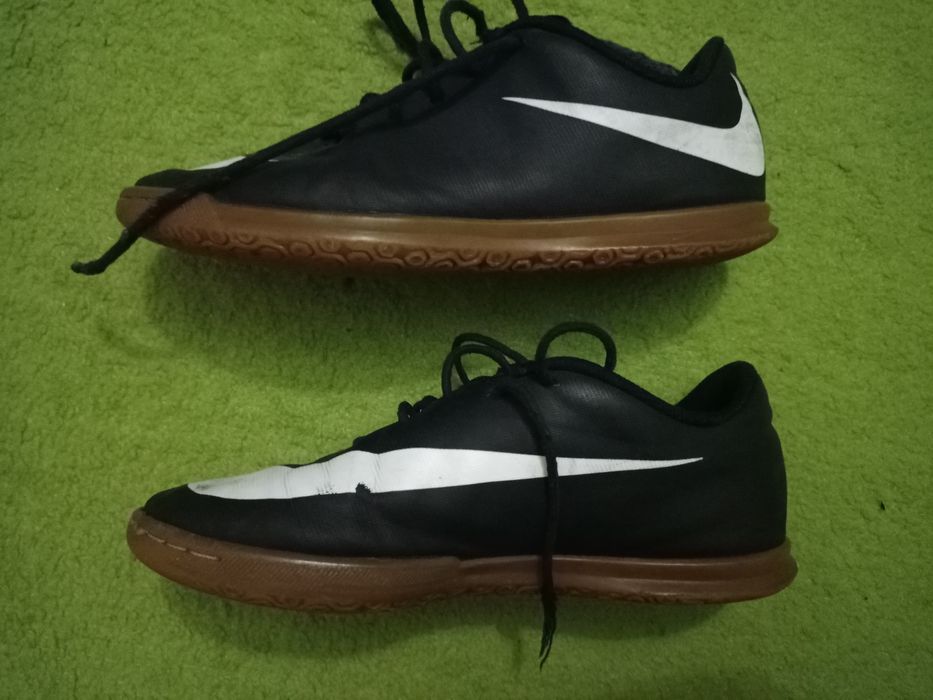 Бутсы футзалки Nike размер 36, стелька 23,5 см