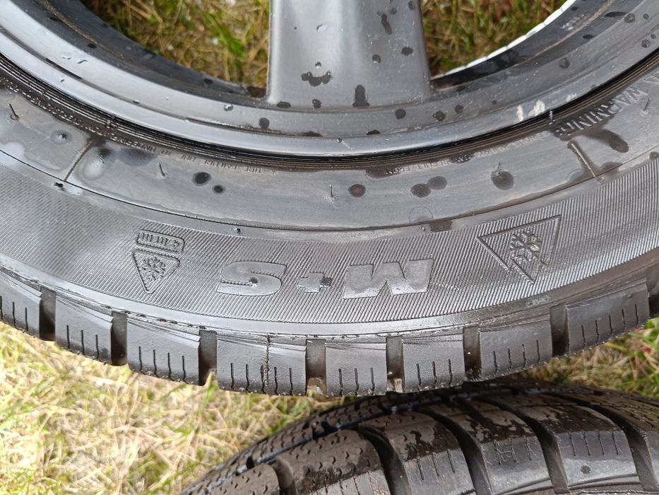 Opony zimowe 205/55/16 na felgach aluminiowych, Honda Accord VII