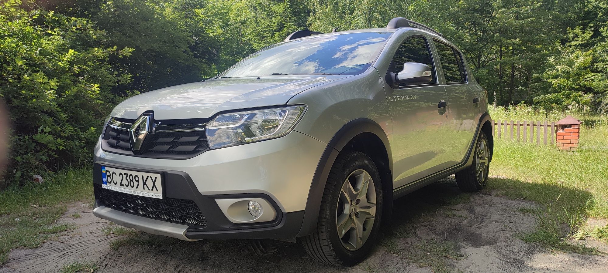 Автомобіль Renault sandero stepway
