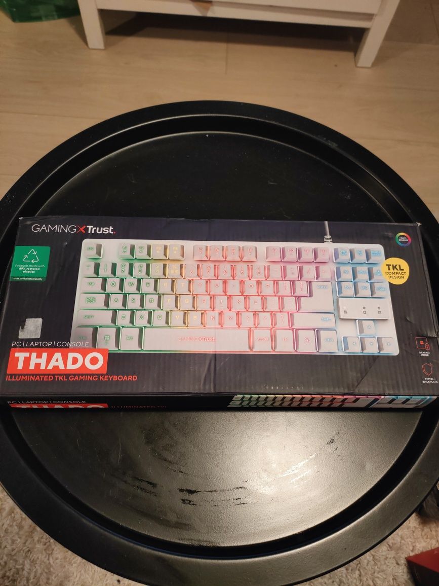 Klawiatura gamingowa trust thado rgb