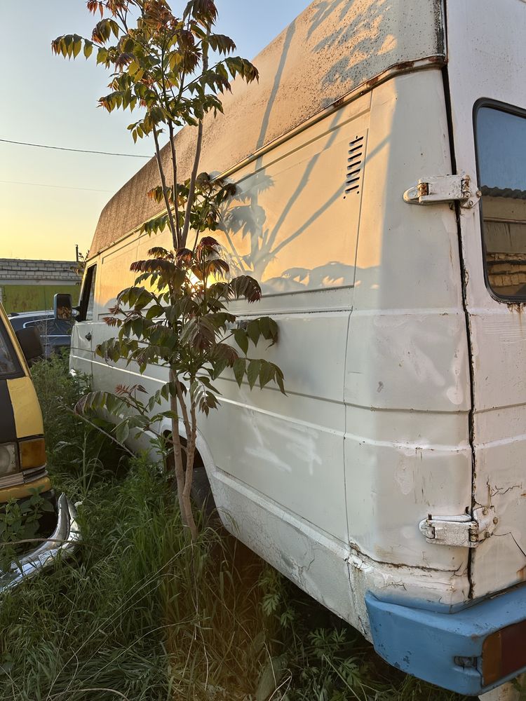 Авто Iveco микроавтобус
