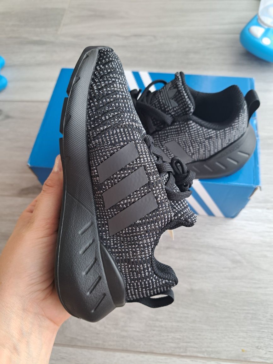 Buty adidas rozmiar 28