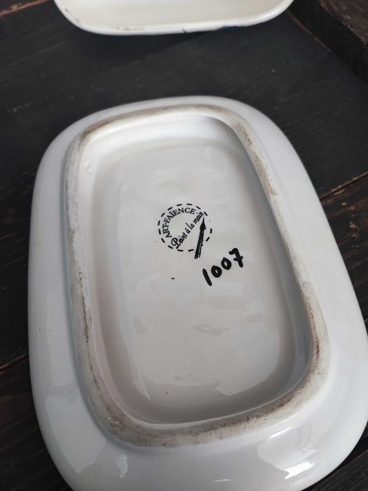 Stara francuska maselnica sielskie wiejskie klimaty