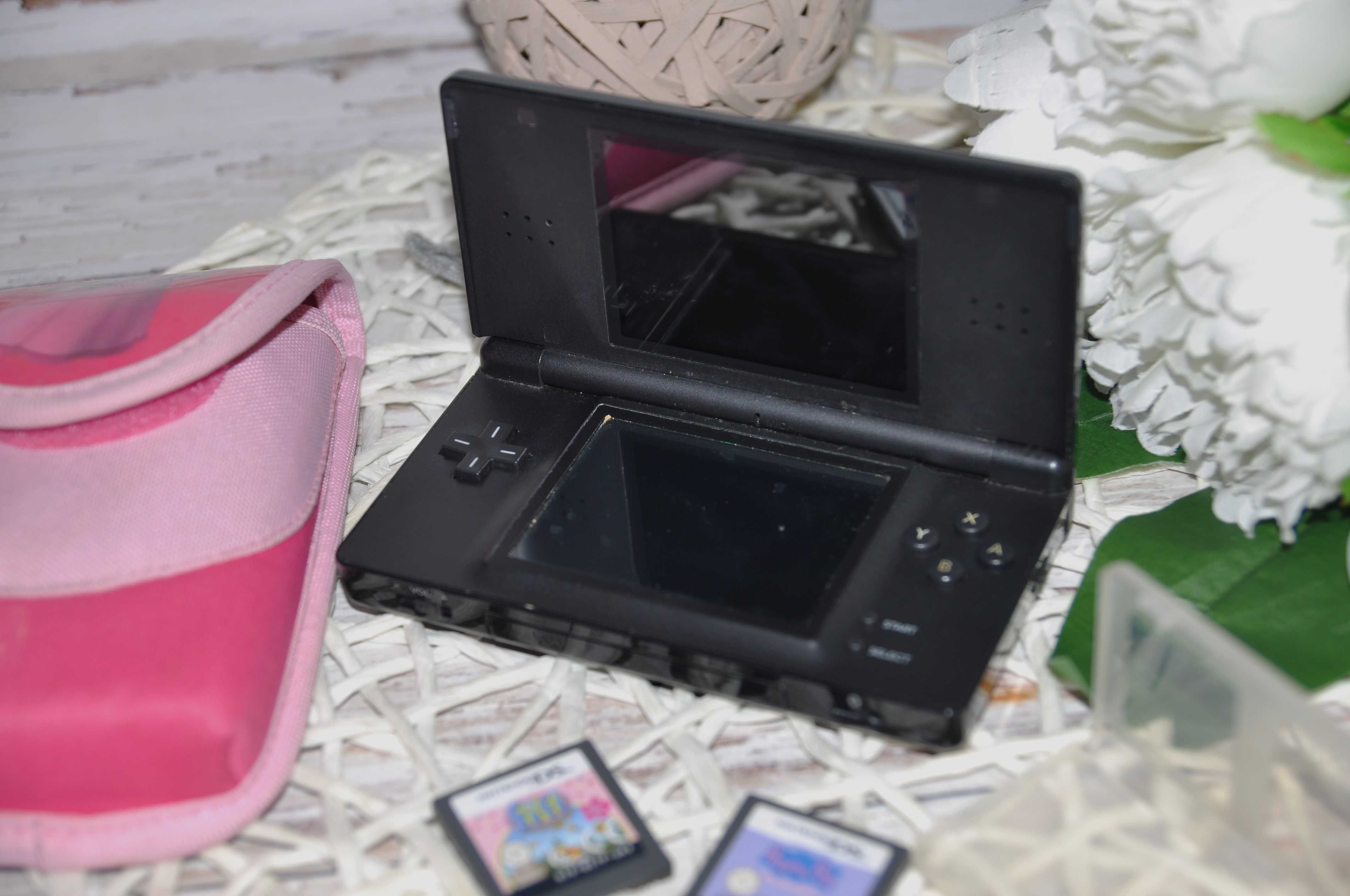 фірмова гра консоль Nintendo ds lite з картриджами та сумкою оригінал