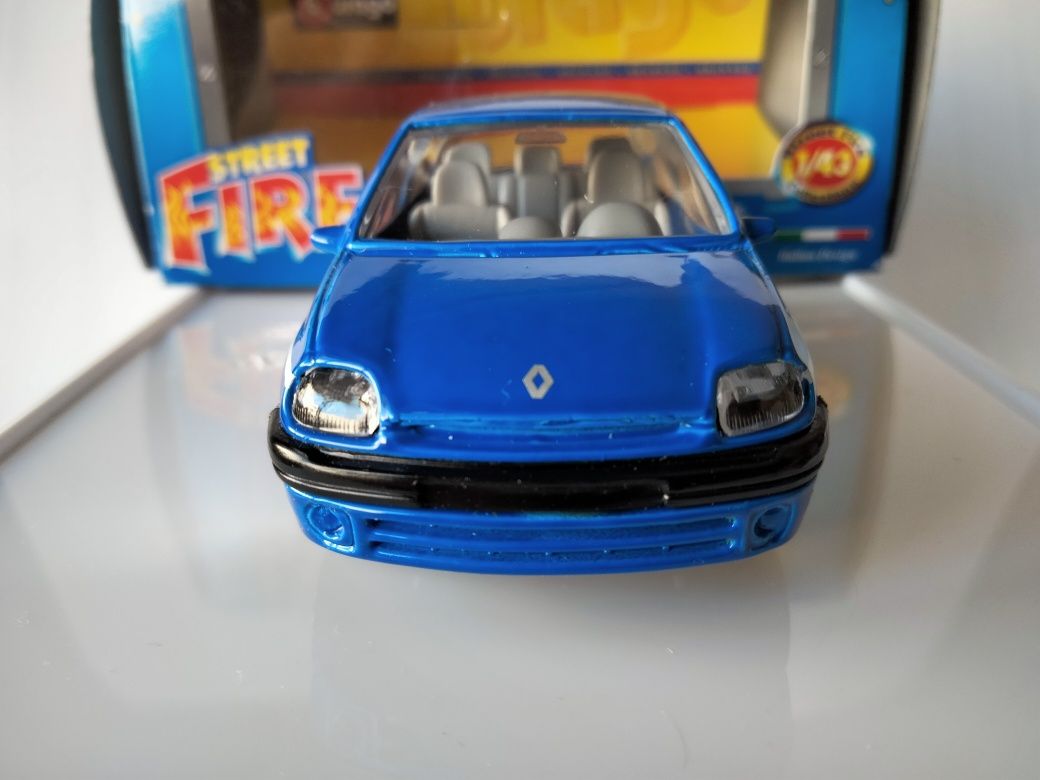 1/43 Renault Clio Gendarmerie (1998)