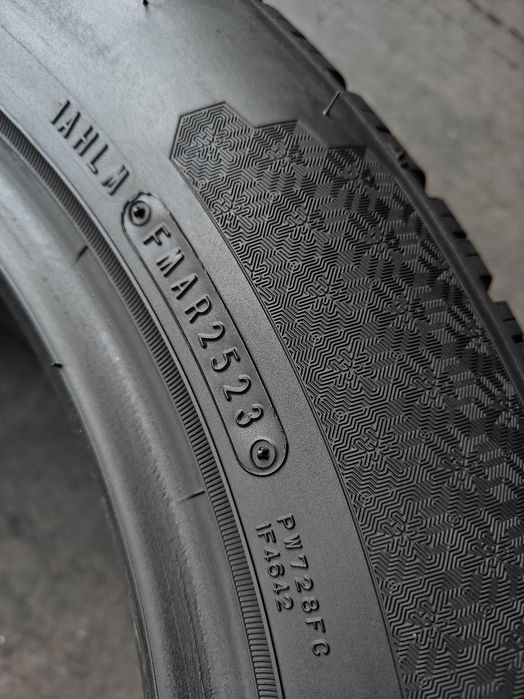R17 215 55 шини зимові Falken Eurowinter HS02 протектор 8мм