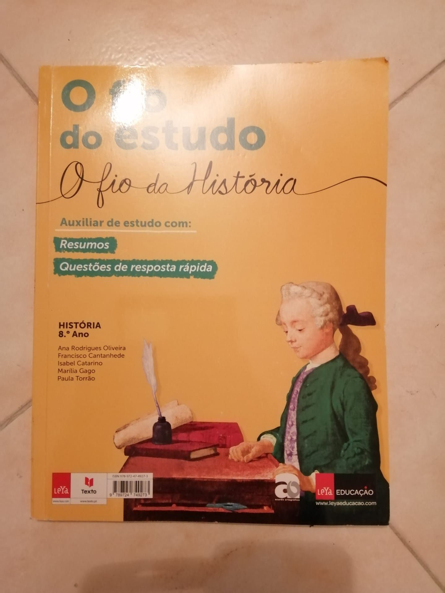 Livros escolares de história 8 ano