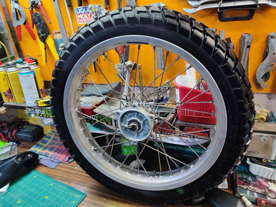 BMW f650 2003 колесо переднє на 19