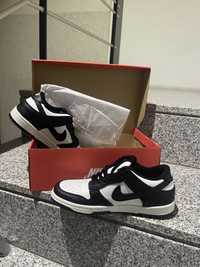 Nike dunk pretas e brancas