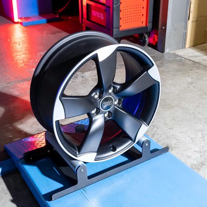 FABRYCZNIE NOWE Oryginalne Felgi Audi 18" S3 A3 A4 A6 A8 Q2 Q3 TT
