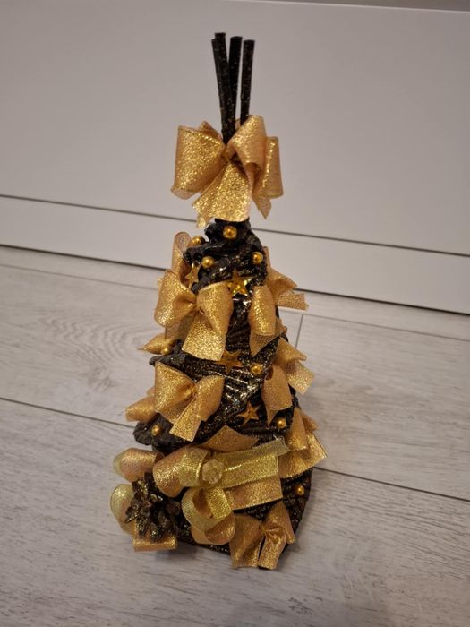 Ozdoby świąteczne choinki ze złotem