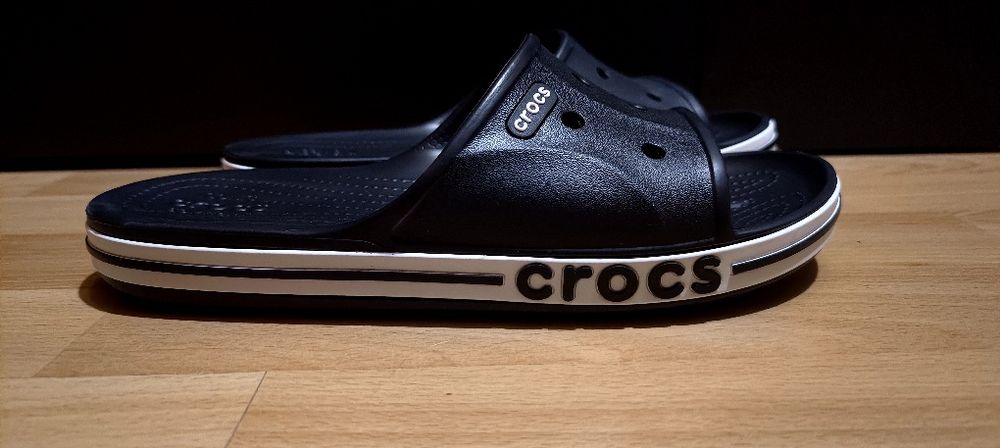 Bayaband slide Crocks
