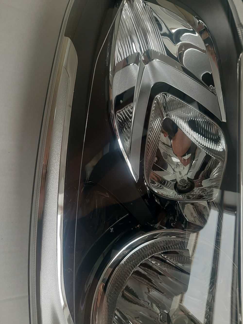 Lampa lewa Reflektor lewy Volvo XC60 LIFT 13-17 zwykła EUROPA ORYGINAL