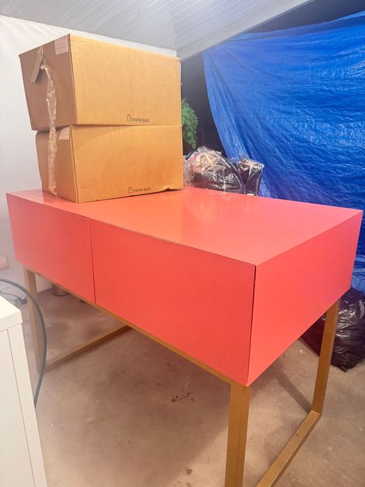 Vendo recheio de loja de roupas femeninas