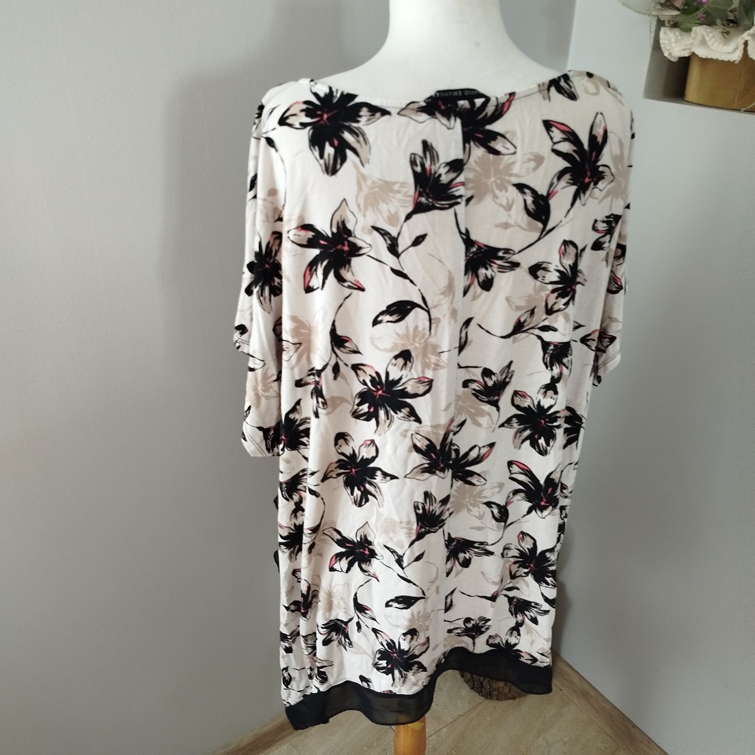 Asymetryczna tunika rogi plus size