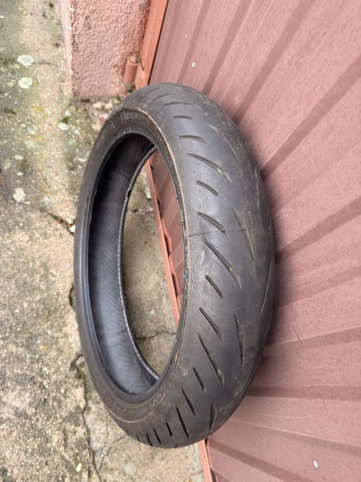 Opona motocyklowa Bridgestone Battlax S22 120/70 ZR17 rok 2025