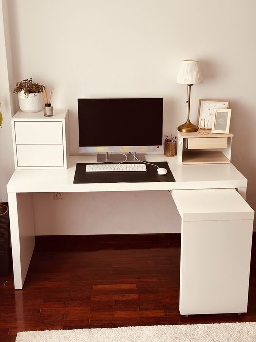 Secretária usada ikea
