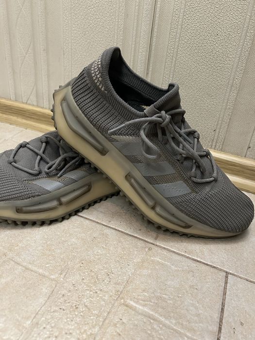 Кросівки Adidas 43р