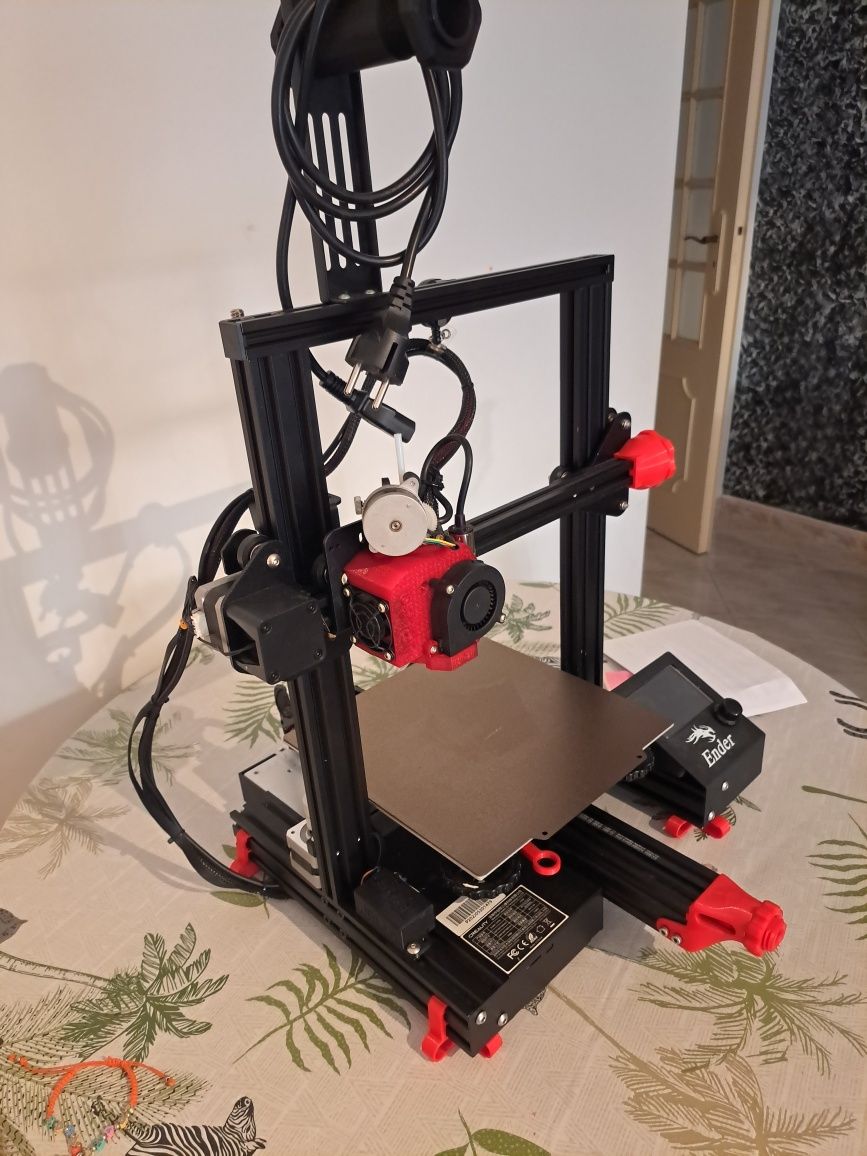 Ender 3 pro muito bem estimada