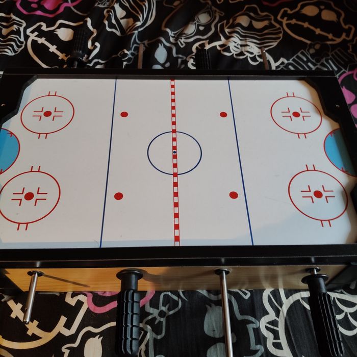 Настольный футбол, тенисс, аналог аэрохоккея