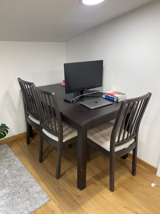 Mesa Ikea 4 lugares + cadeiras