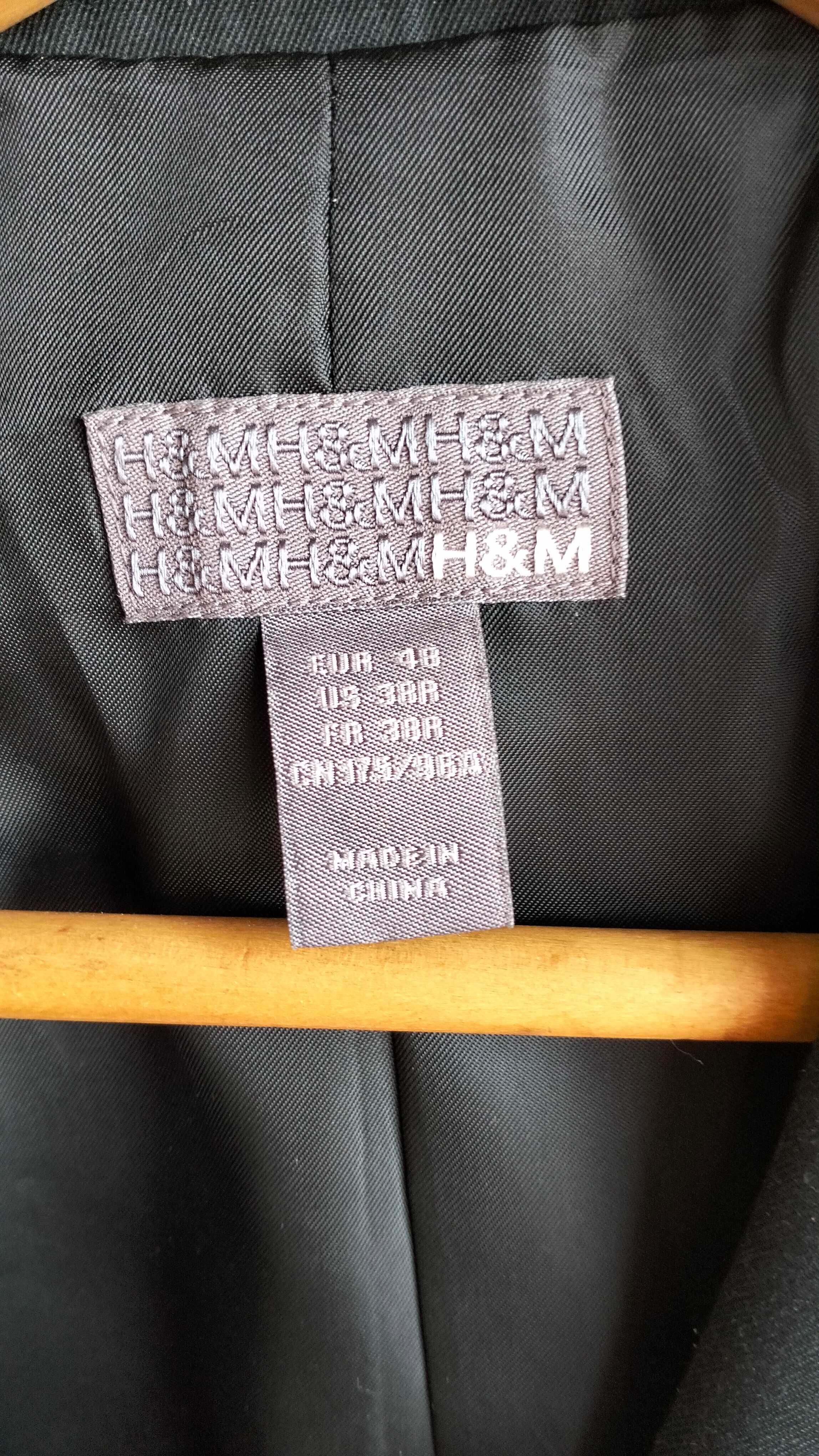 Blazer masculino da H&M em excelente estado, tamanho 48 (S/M)