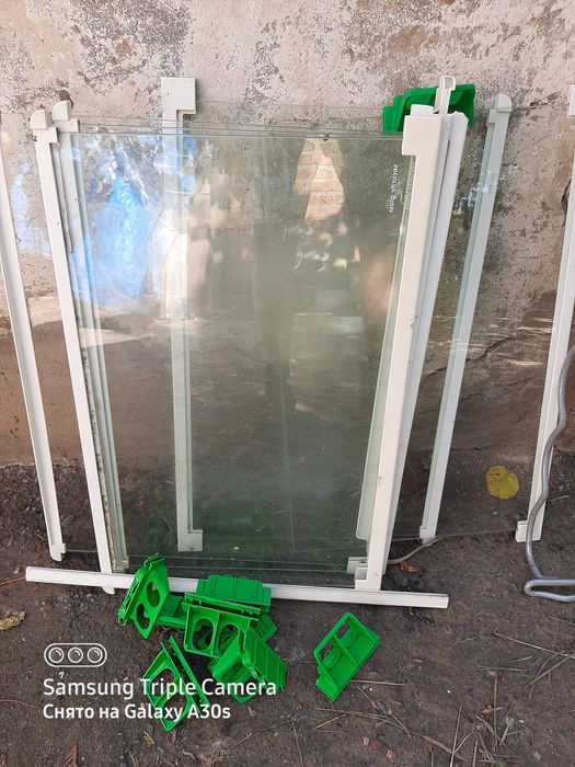 Продам ящики для холодильника Электролюкс.