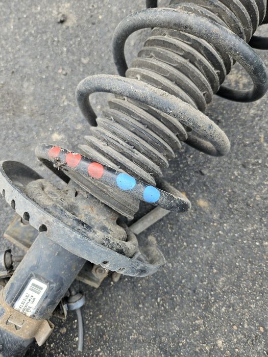 Mcperson zwrotnica lewa prawa  przód skoda fabia II Lift