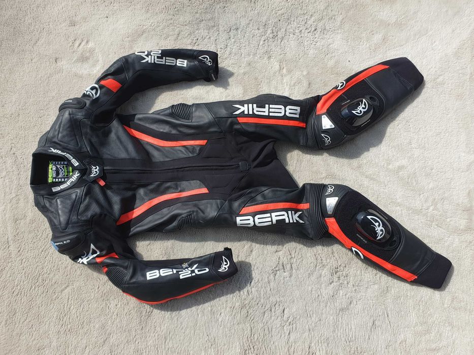 wys 2.10 Berik Losail  50- 48 Eur M - S kombinezon motocyklowy