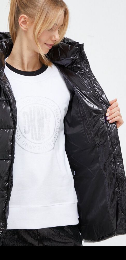 Куртка DKNY нова розмір ХЛ