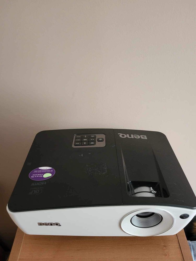 Projektor BENQ stan bardzo dobry